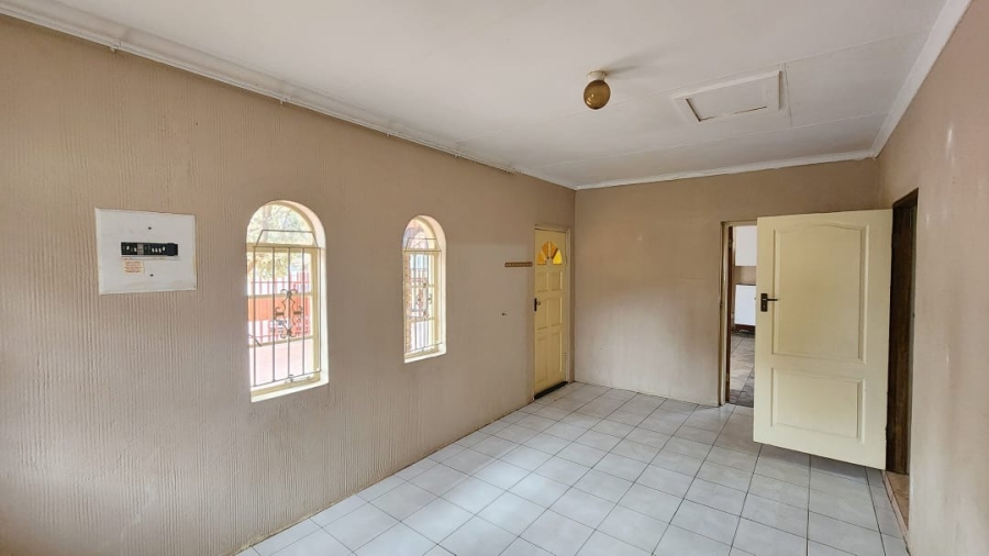 To Let 3 Bedroom Property for Rent in Flora Park Northern Cape